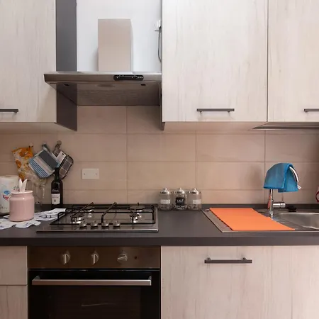 Lägenhet Sotto La Torre LʼAquila