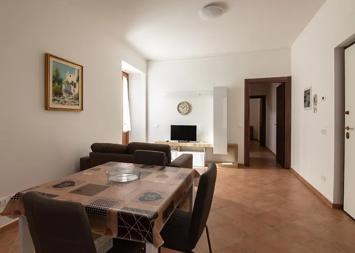 Sotto La Torre דירה ל'אקווילה