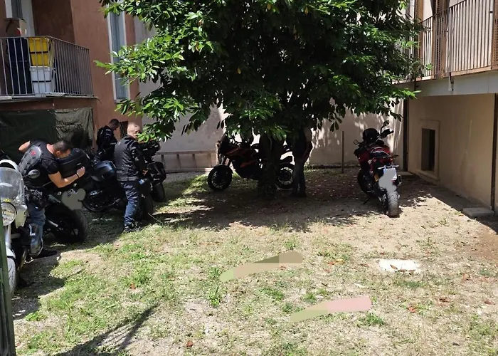 Sotto La Torre * ל'אקווילה